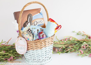 DIY Colorblock Easter Basket - Blooming Homestead